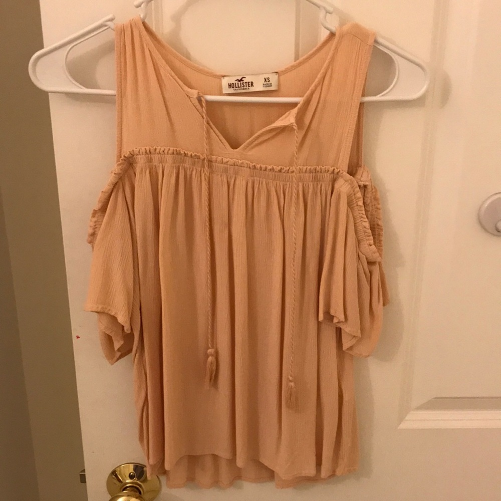 XS Pink Off the Shoulder Tank from Hollister